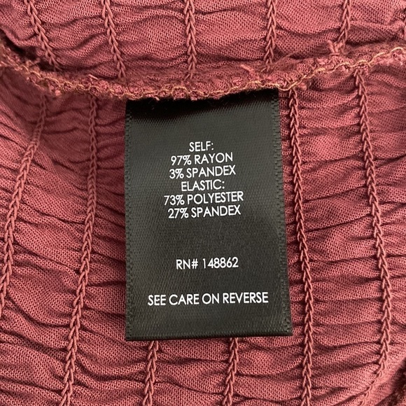 Torrid - Stretch Challis Smocked Puff Sleeve Crop Top in "Wild Ginger Burgundy"  - Picture 8 of 13